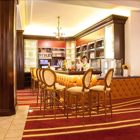 Kaiserhof Victoria Hotel 4*