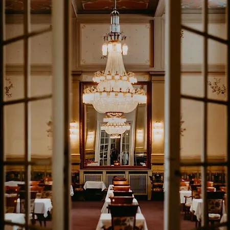 Kaiserhof Victoria Hotel 4*