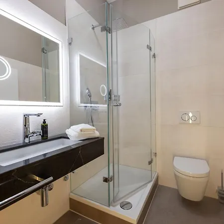 Hotel Kaiserhof Victoria 4*