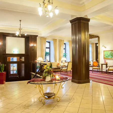 Отель Kaiserhof Victoria 4*