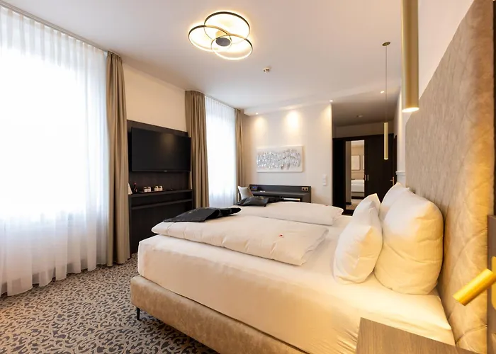 Hotel Kaiserhof Victoria 4*